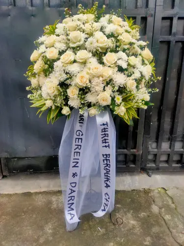 Krans Bunga Duka Cita  parepare